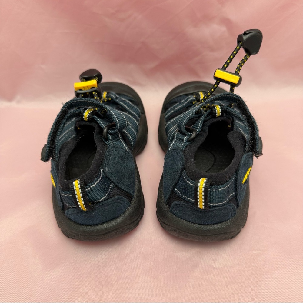 π Lot of 2 KEEN Toddler 8 Sandals Green & Navy Closed Toe Outdoor Water Shoes - Picture 14 of 16